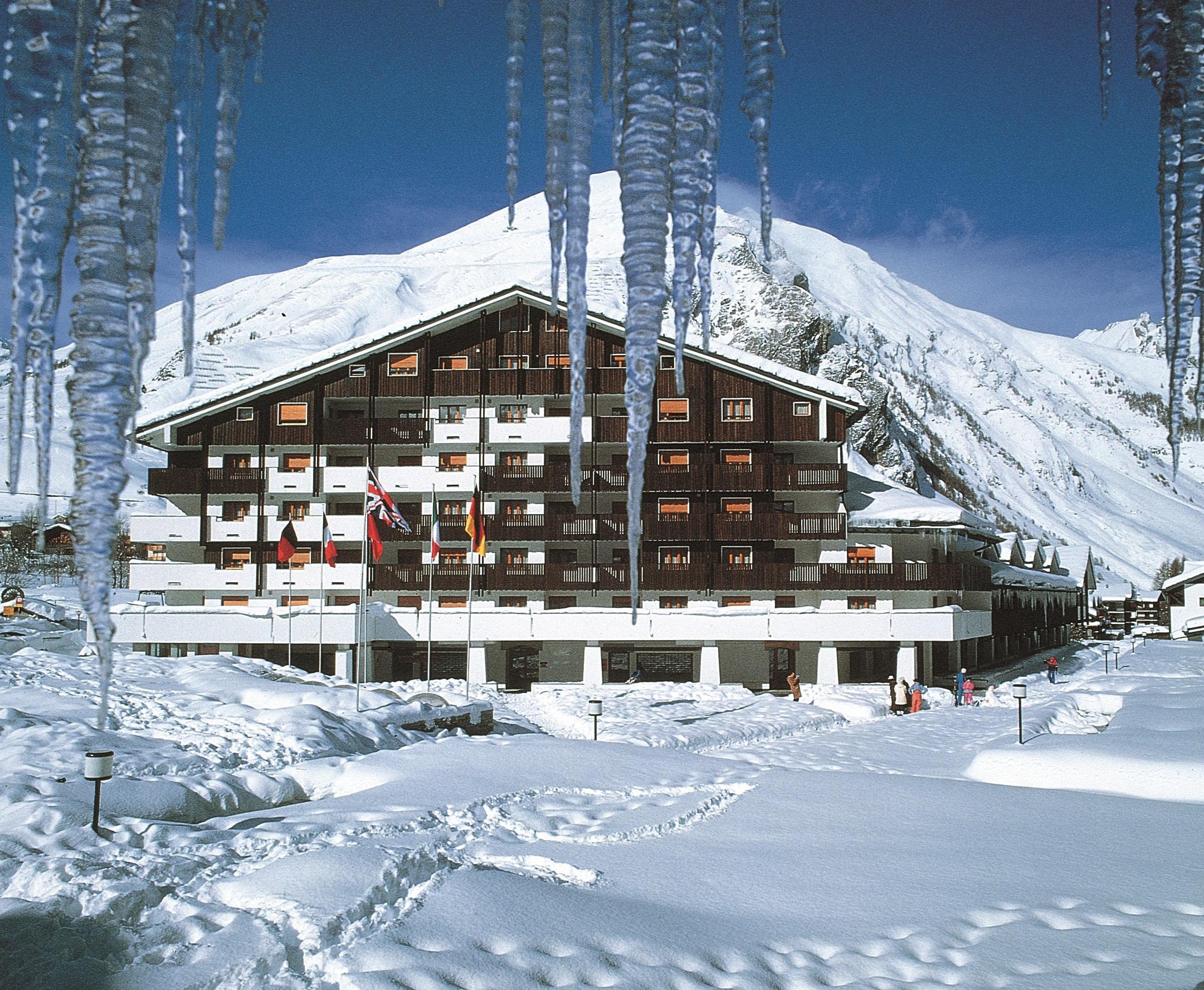 Th La Thuile - Planibel Hotel Exterior photo