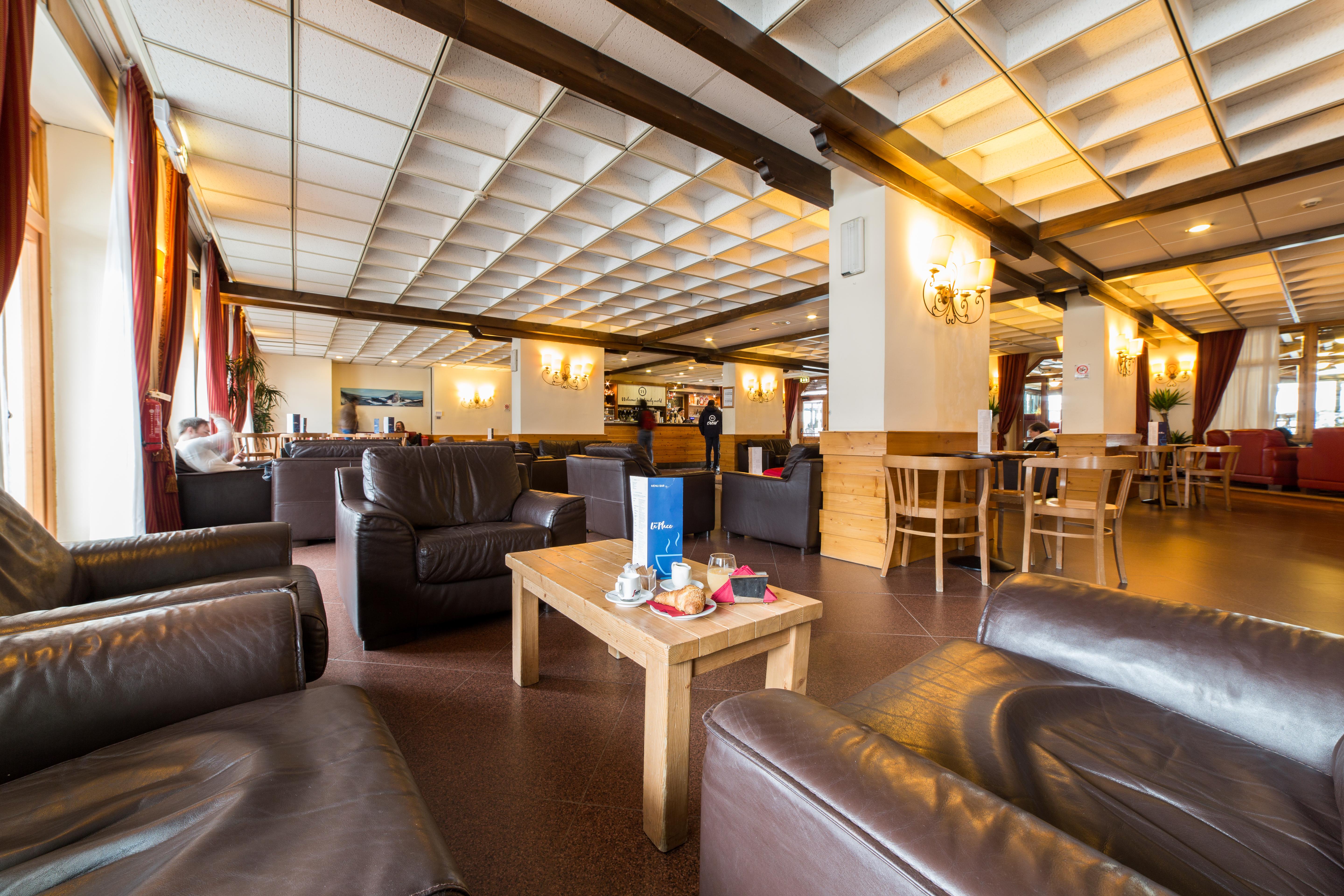 Th La Thuile - Planibel Hotel Exterior photo