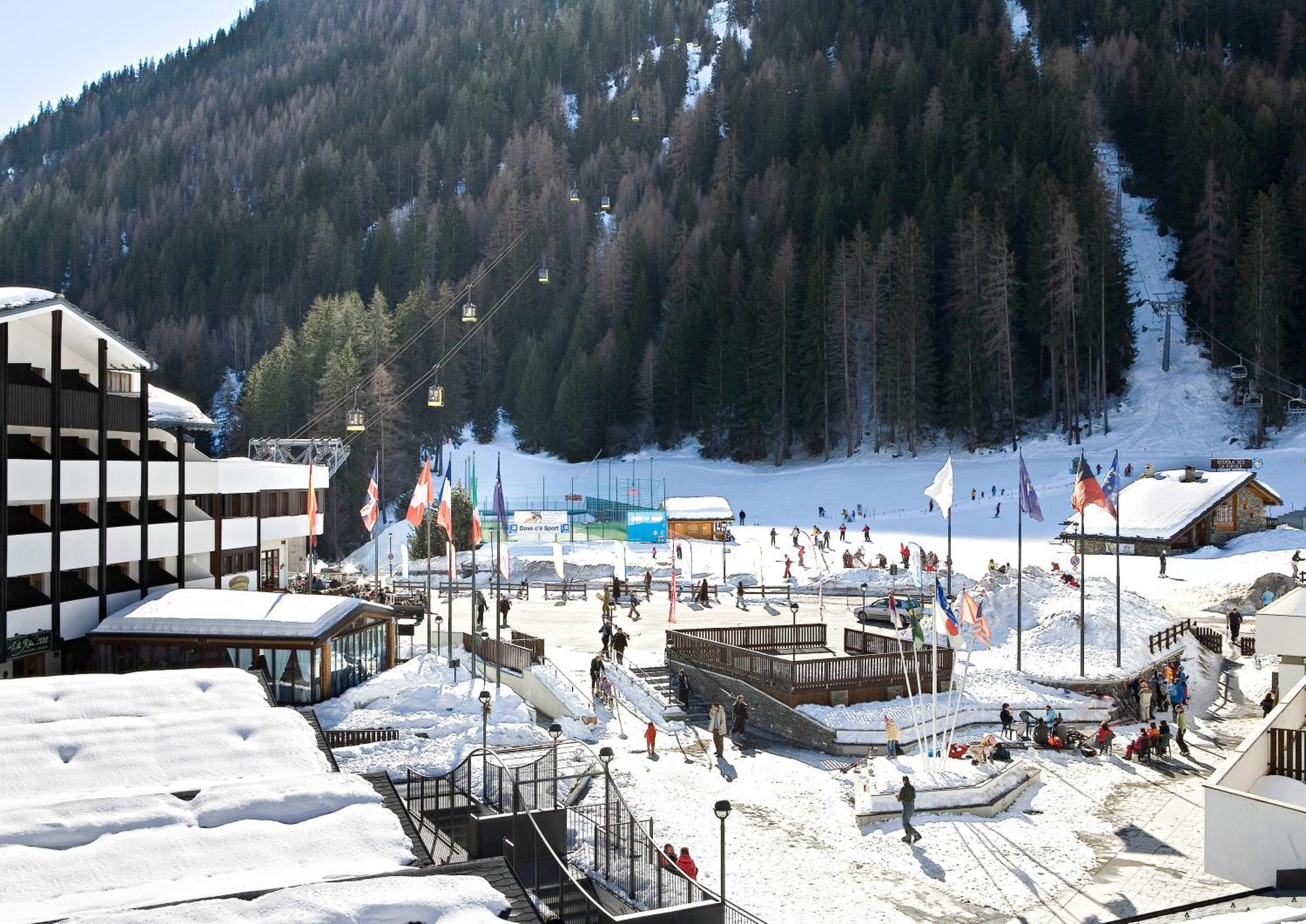 Th La Thuile - Planibel Hotel Exterior photo