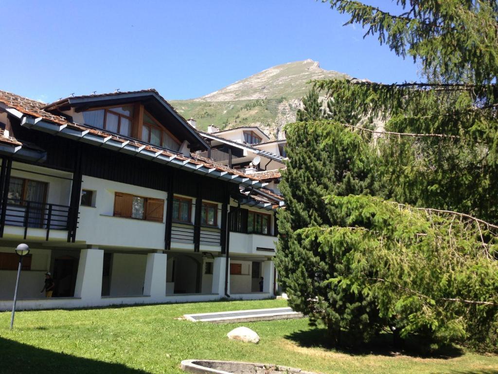 Th La Thuile - Planibel Hotel Exterior photo